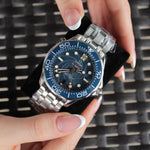 O-MEGA SEAMASTER 007