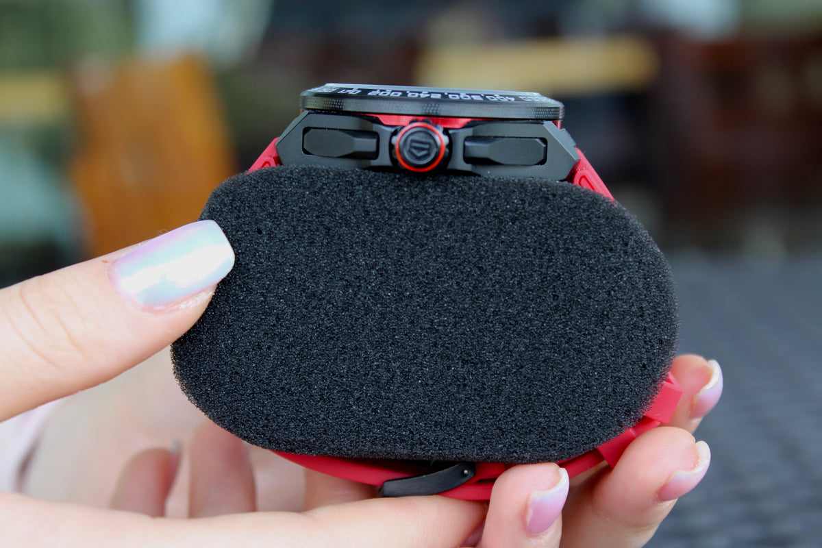 T-AG HEUER RED B-ULL