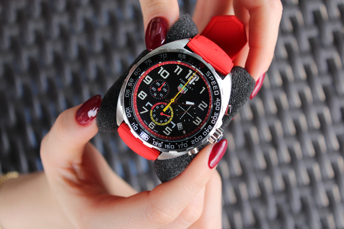 T-AG HEUER F1 RED B-ULL