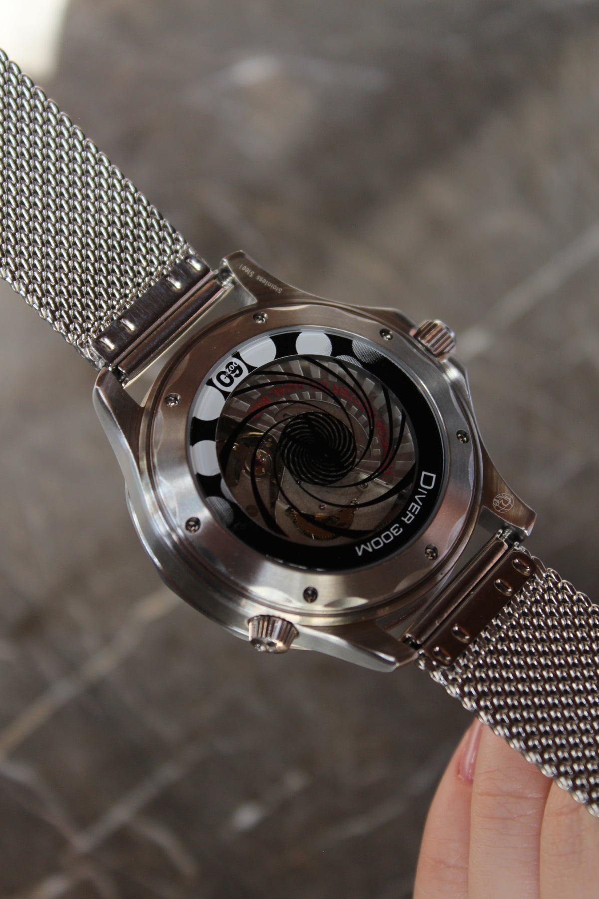 O-MEGA 007