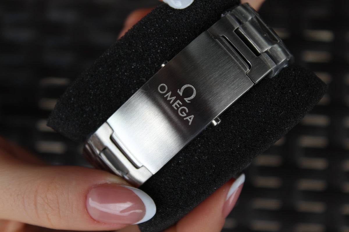 O-MEGA 007