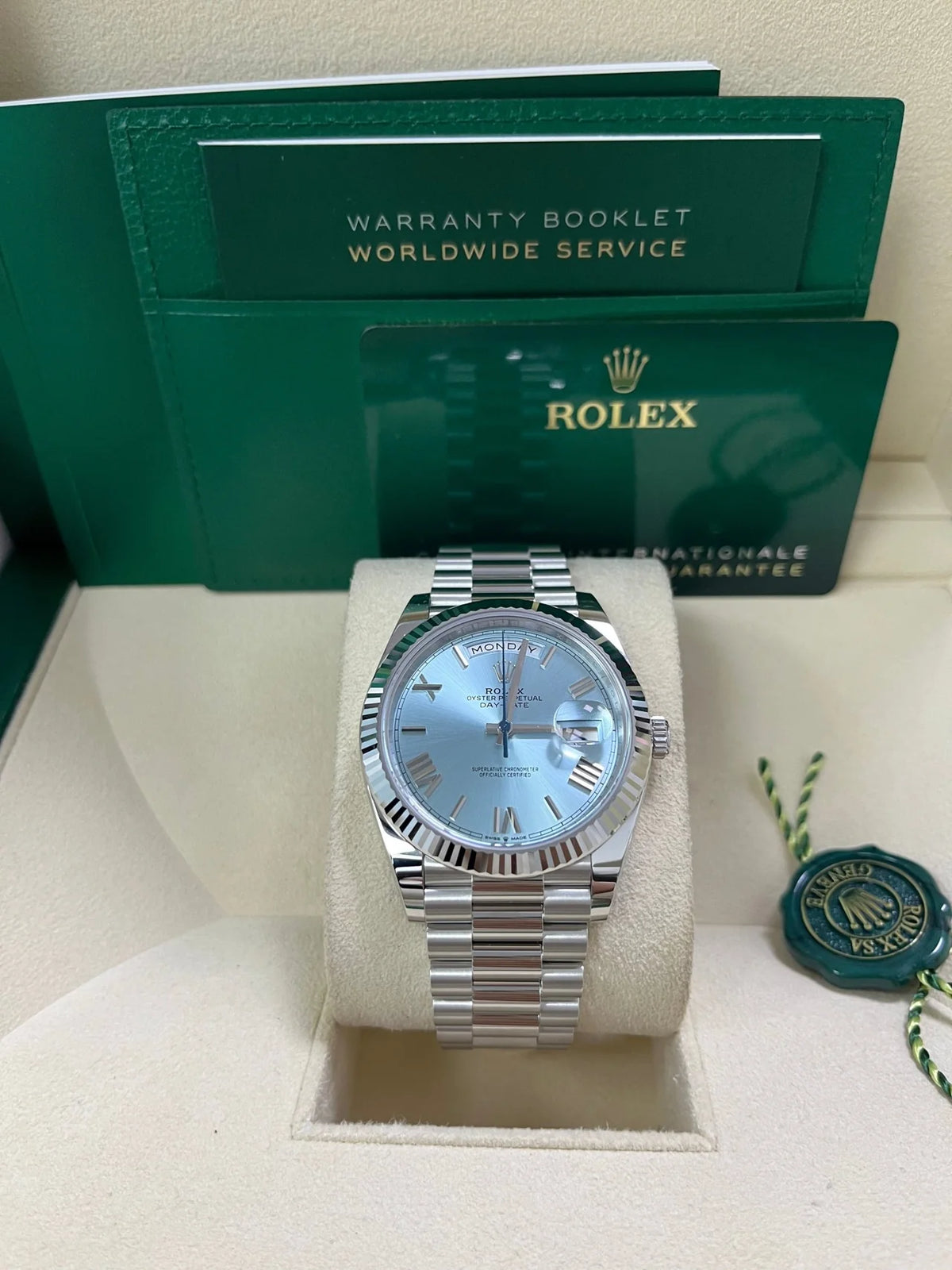 ROLE-X DAY DATE TIFFANY BLUE