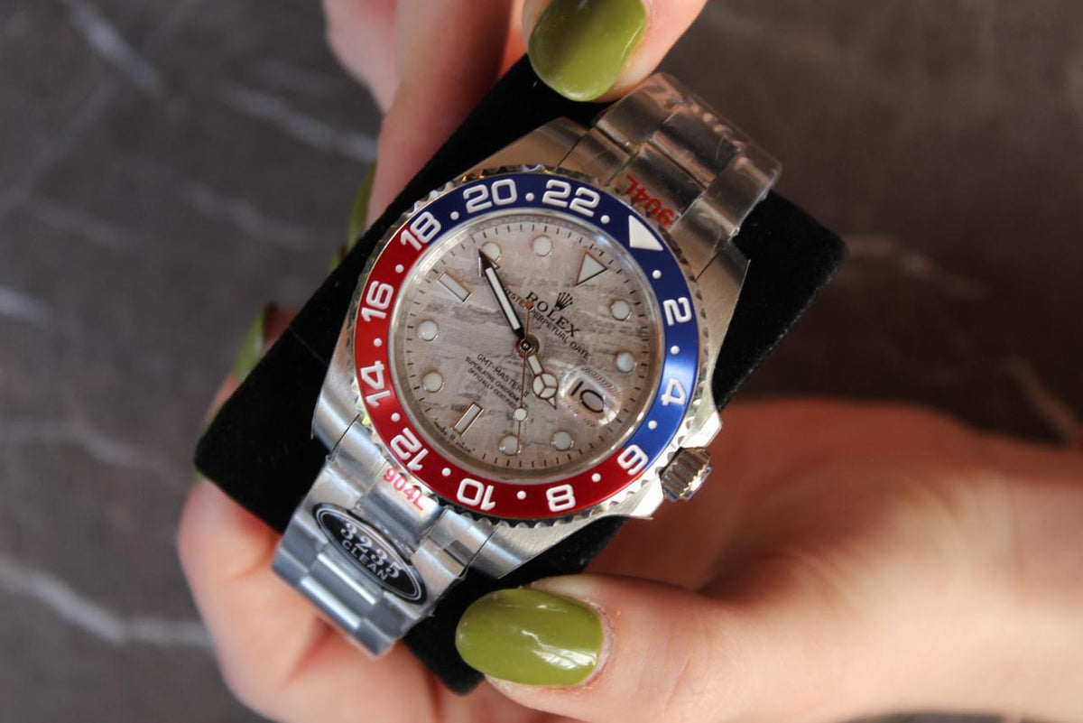 R-OLEX GMT METEORITO