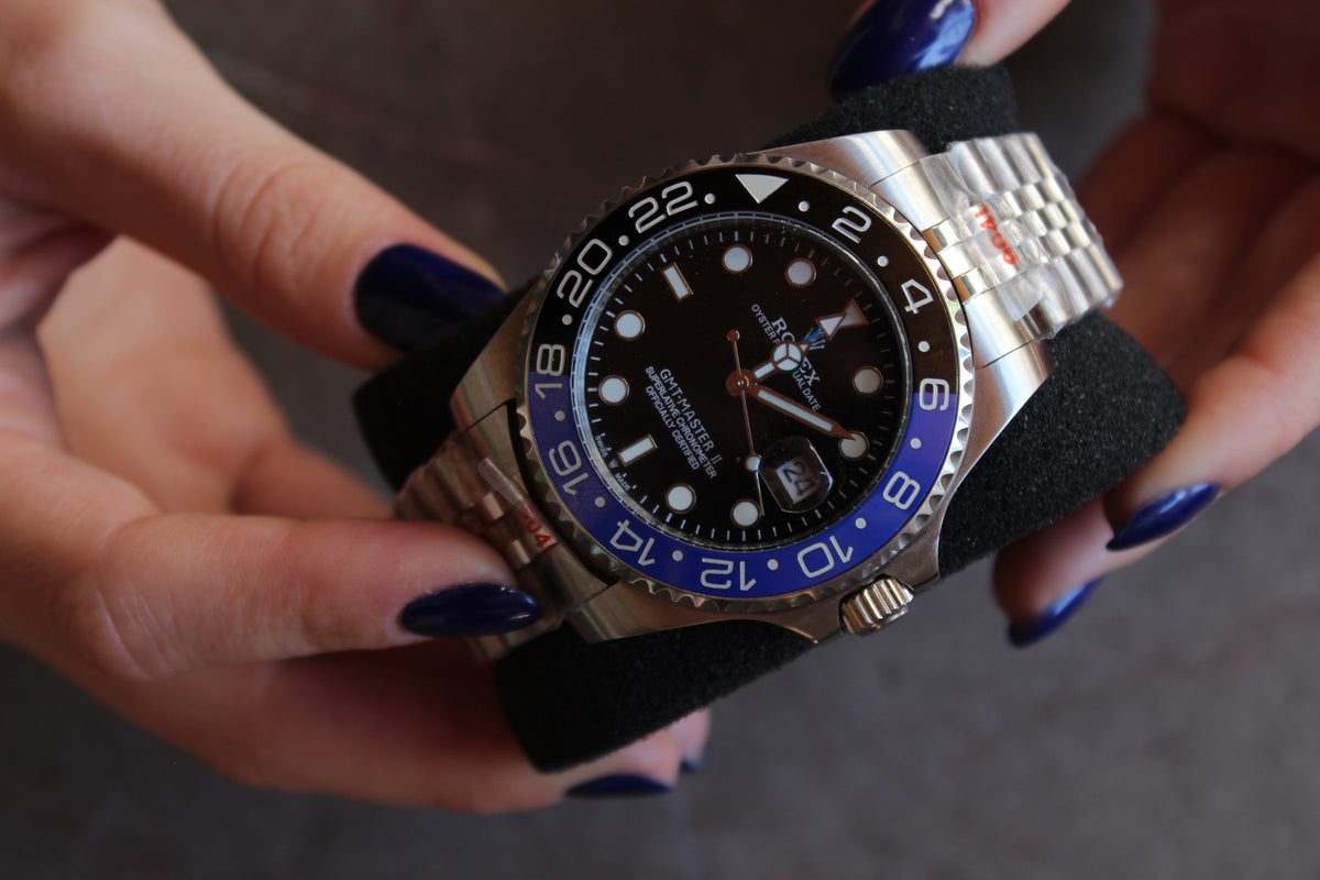 ROLEX GMT MASTER II BATGIRL